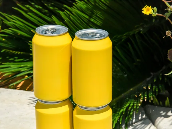 Jugo en lata
